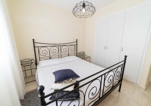 Castle Apartment Paphos ภายนอก รูปภาพ